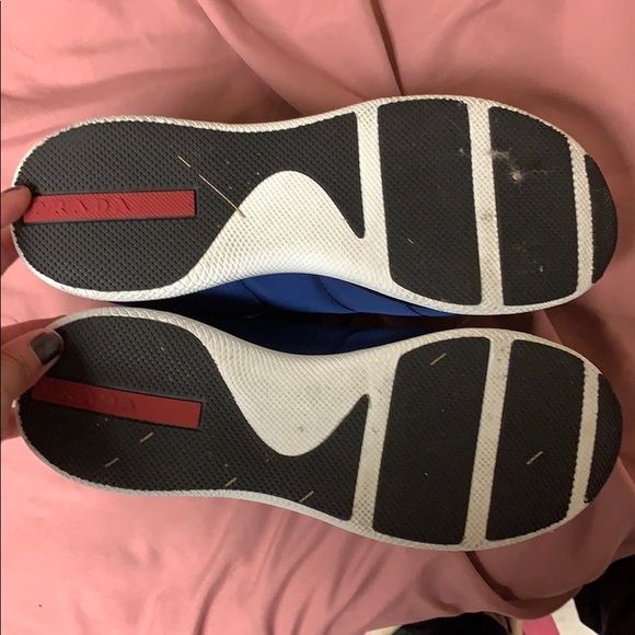 Prada blue sneaker shoe - Picture 3 of 3